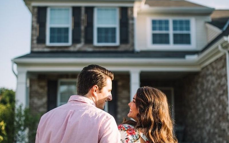How Much House Can I Afford? A Practical Guide With Examples